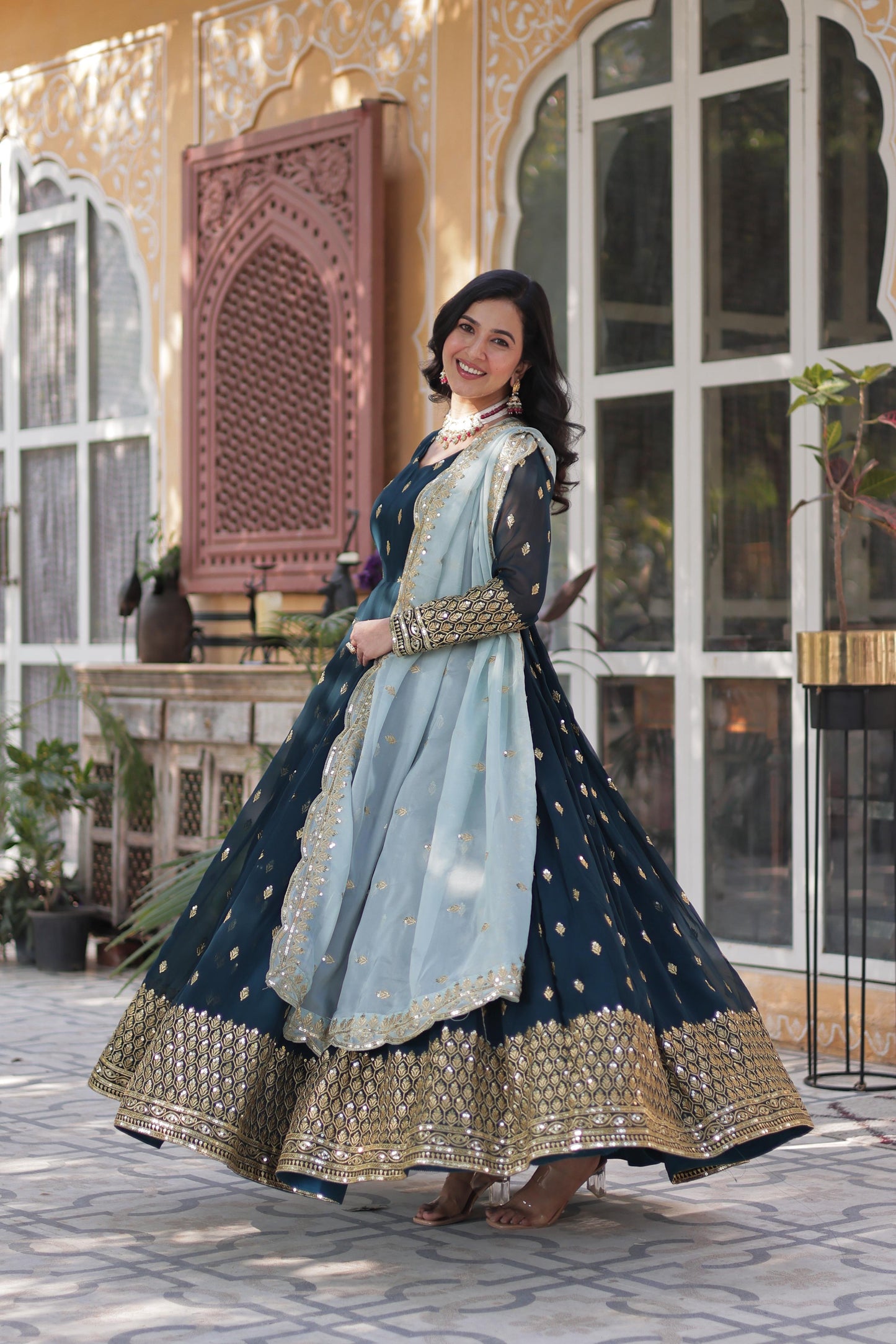 Lumi Anarkali
