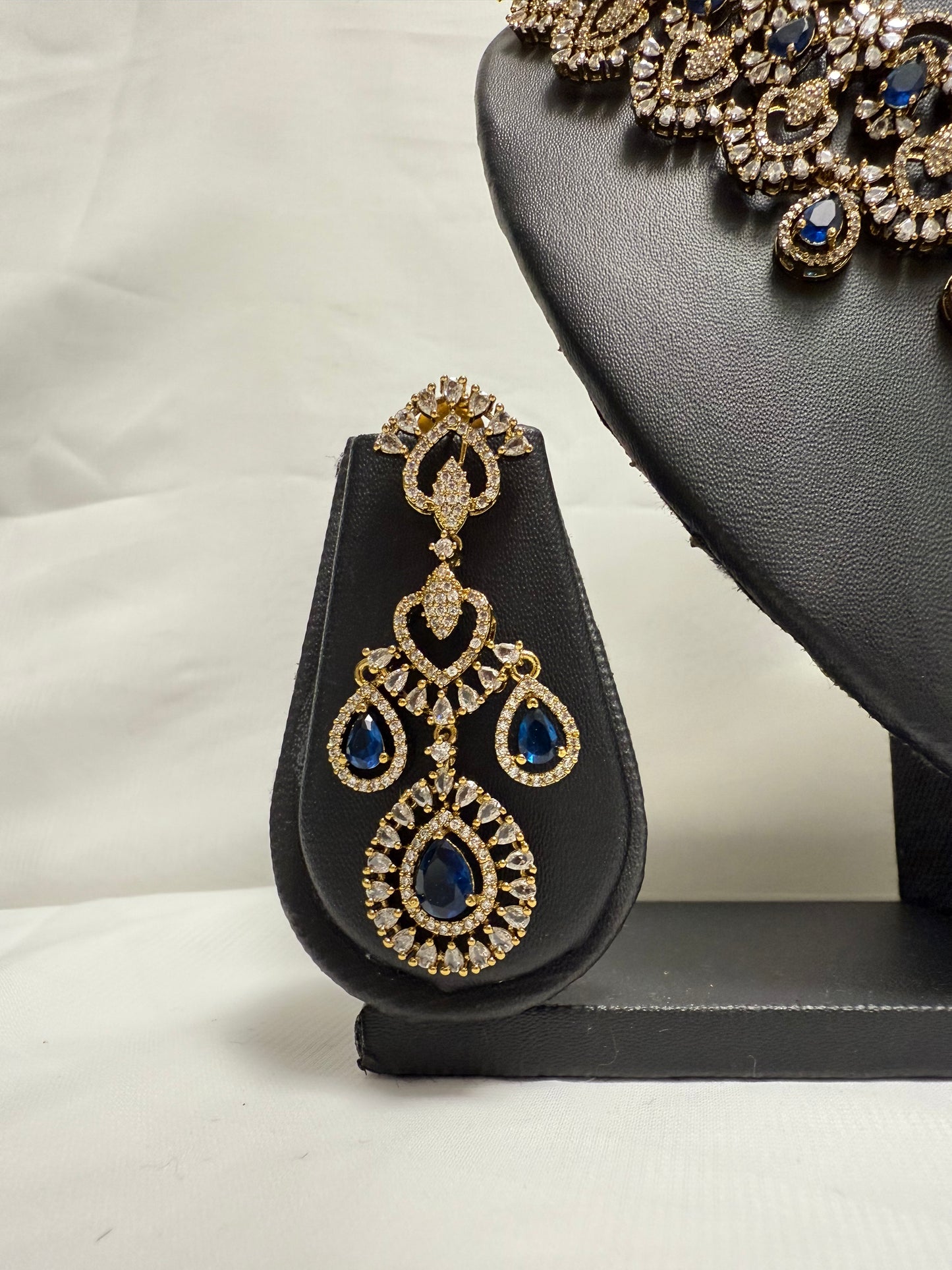 Blue Party Necklace 28