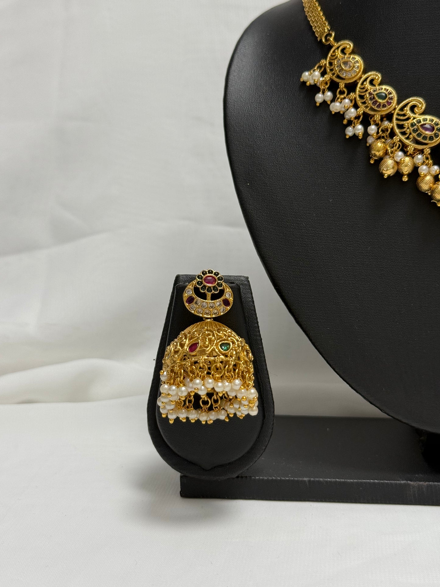 Gold Traditional Necklace 103