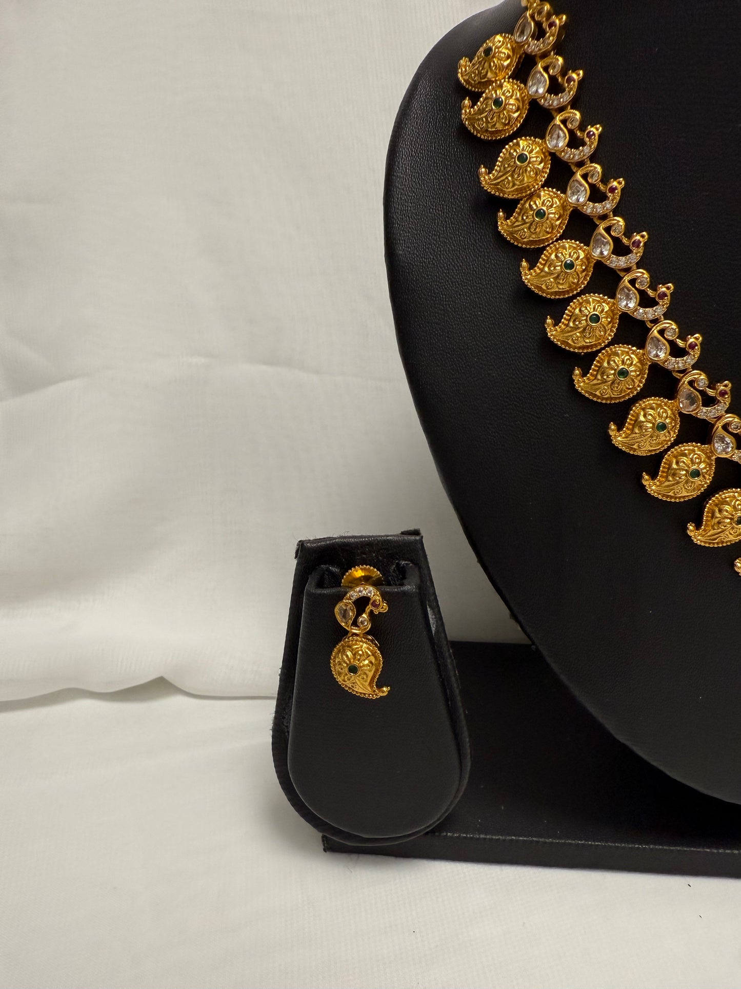 Gold Traditional Necklace 46