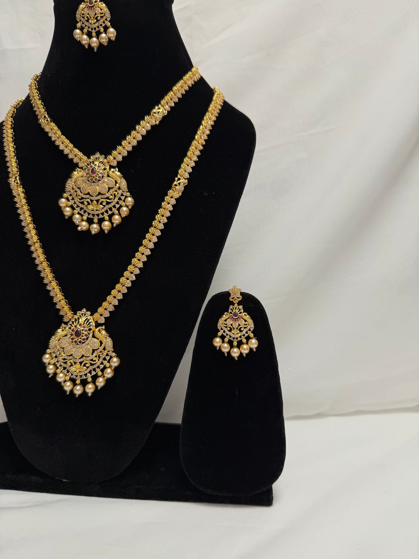 Gold Traditional Necklace 132