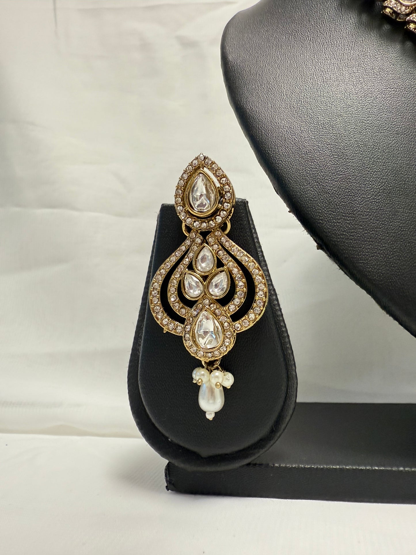 Gold Party Necklace 181