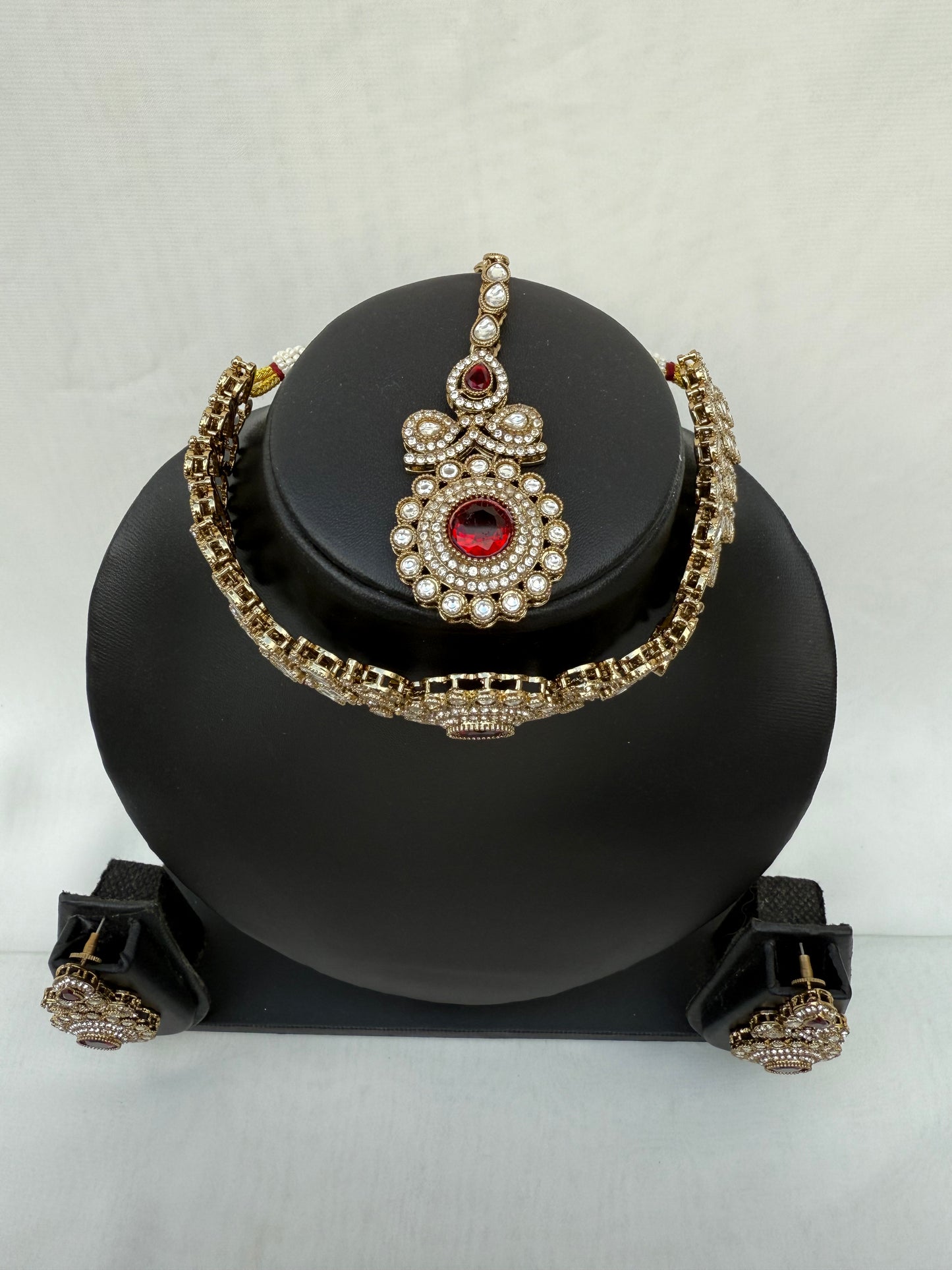 Red Party Chocker 215