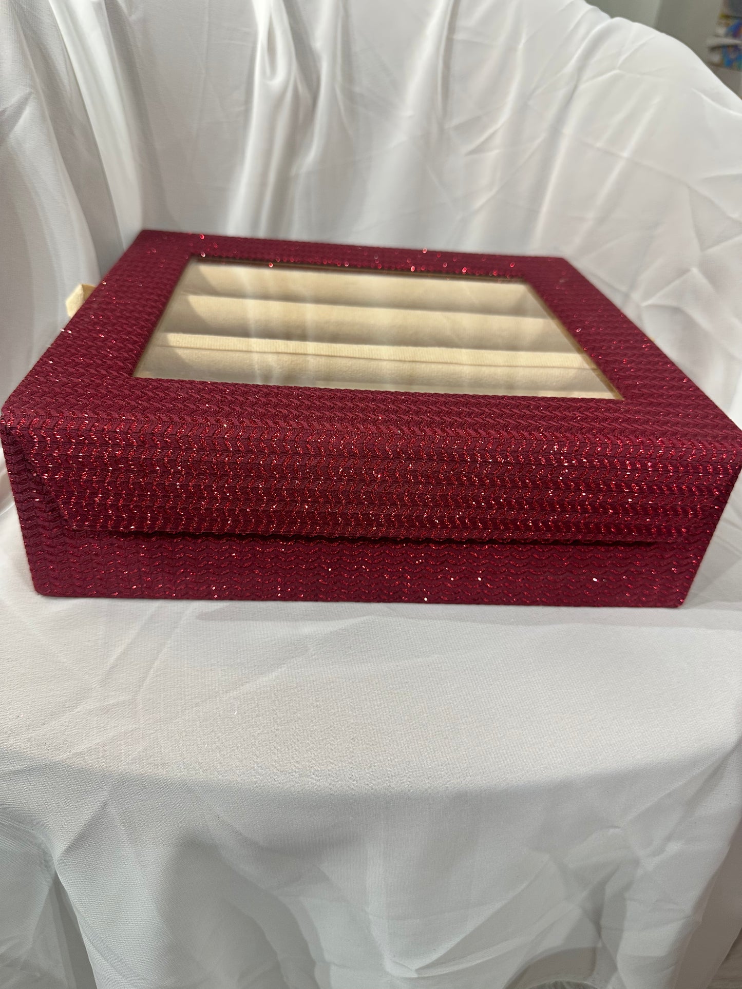 Red Wine Bangles storage box 4 rows