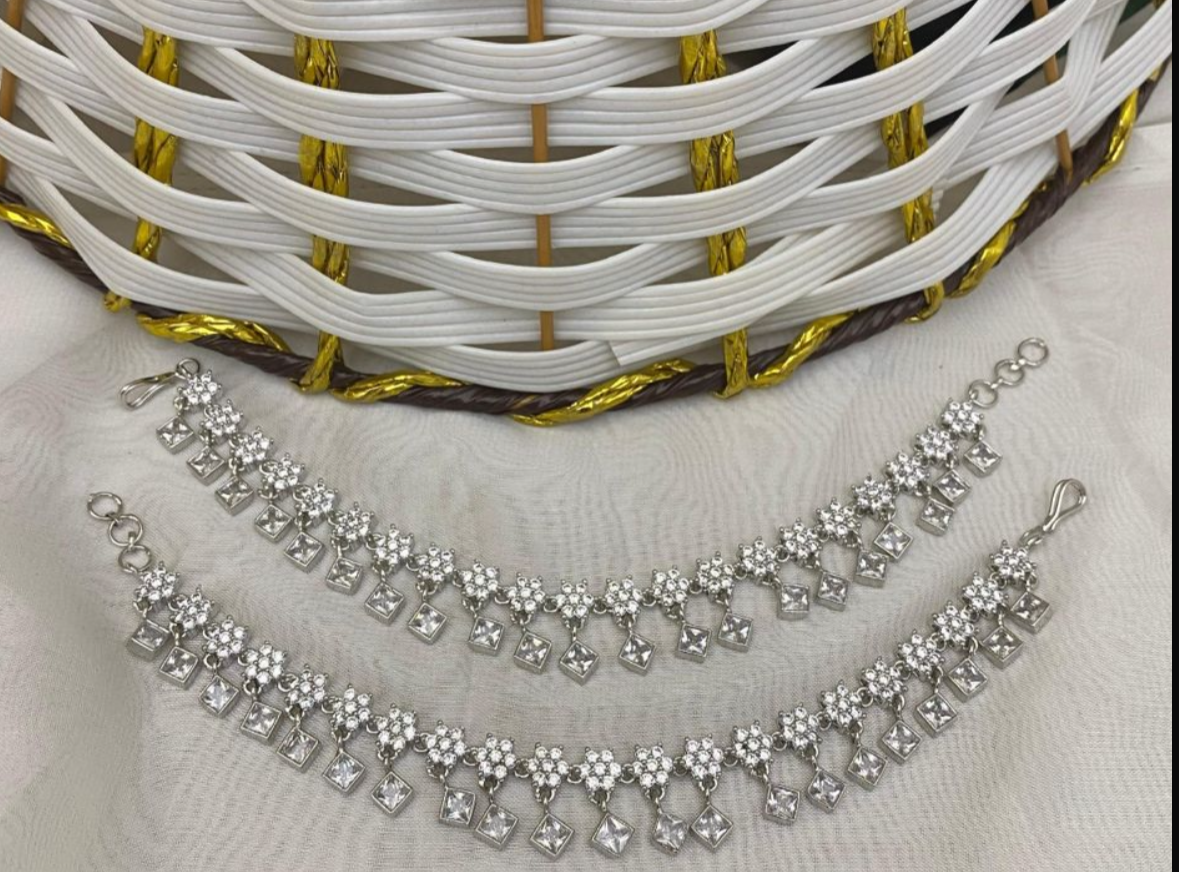 Silver Earchain