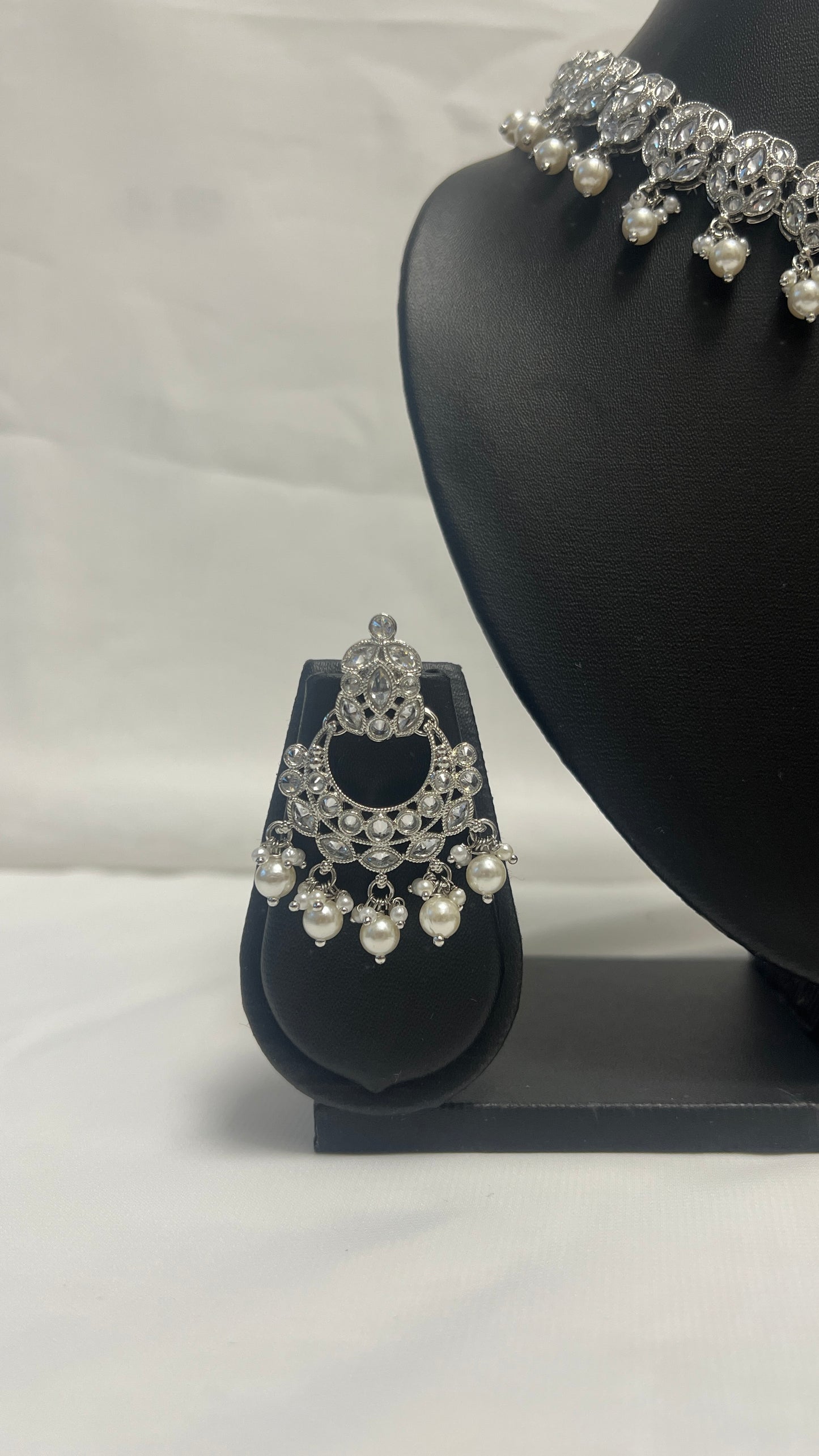 Silver Party Necklace 01