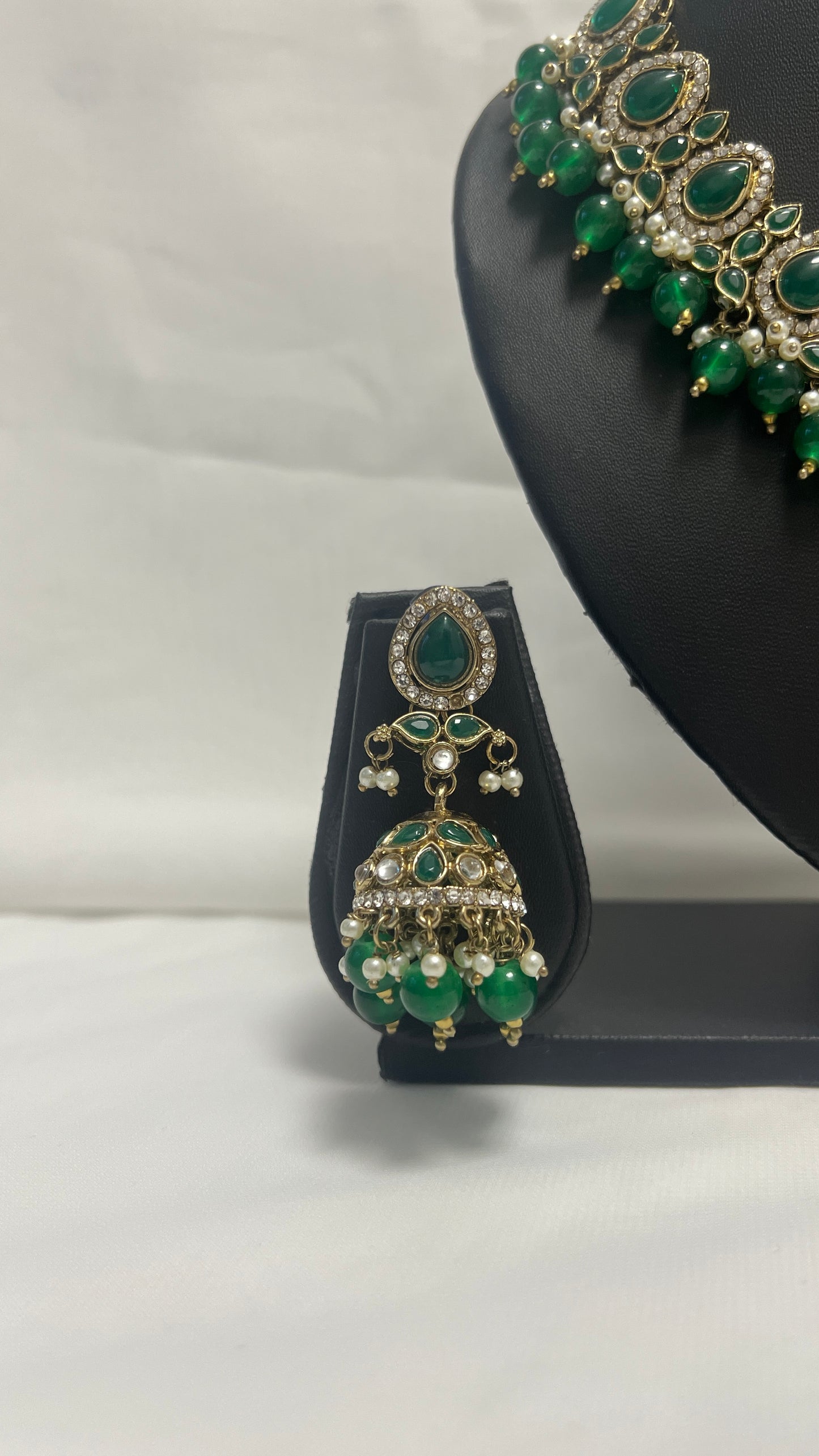 Green Party Necklace 165