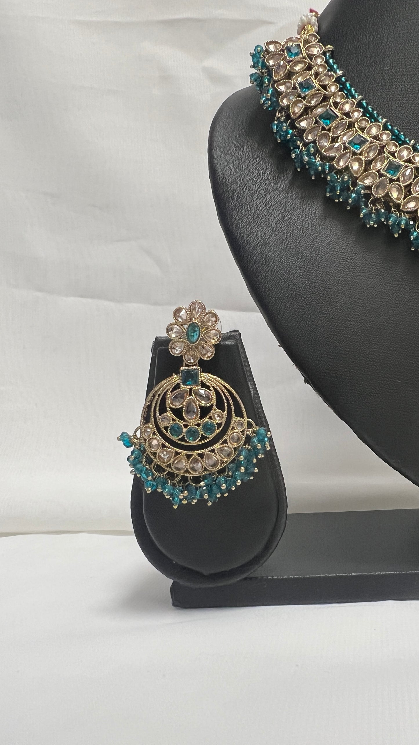 Blue Party Necklace 84