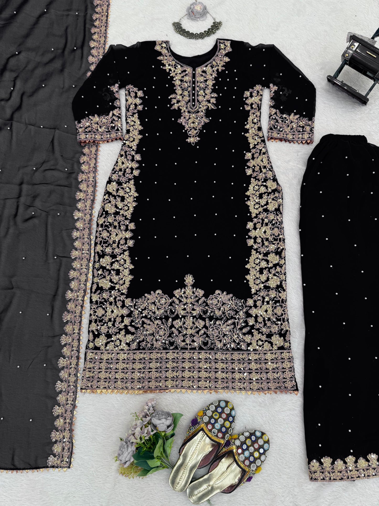 Mahira Sharara Black