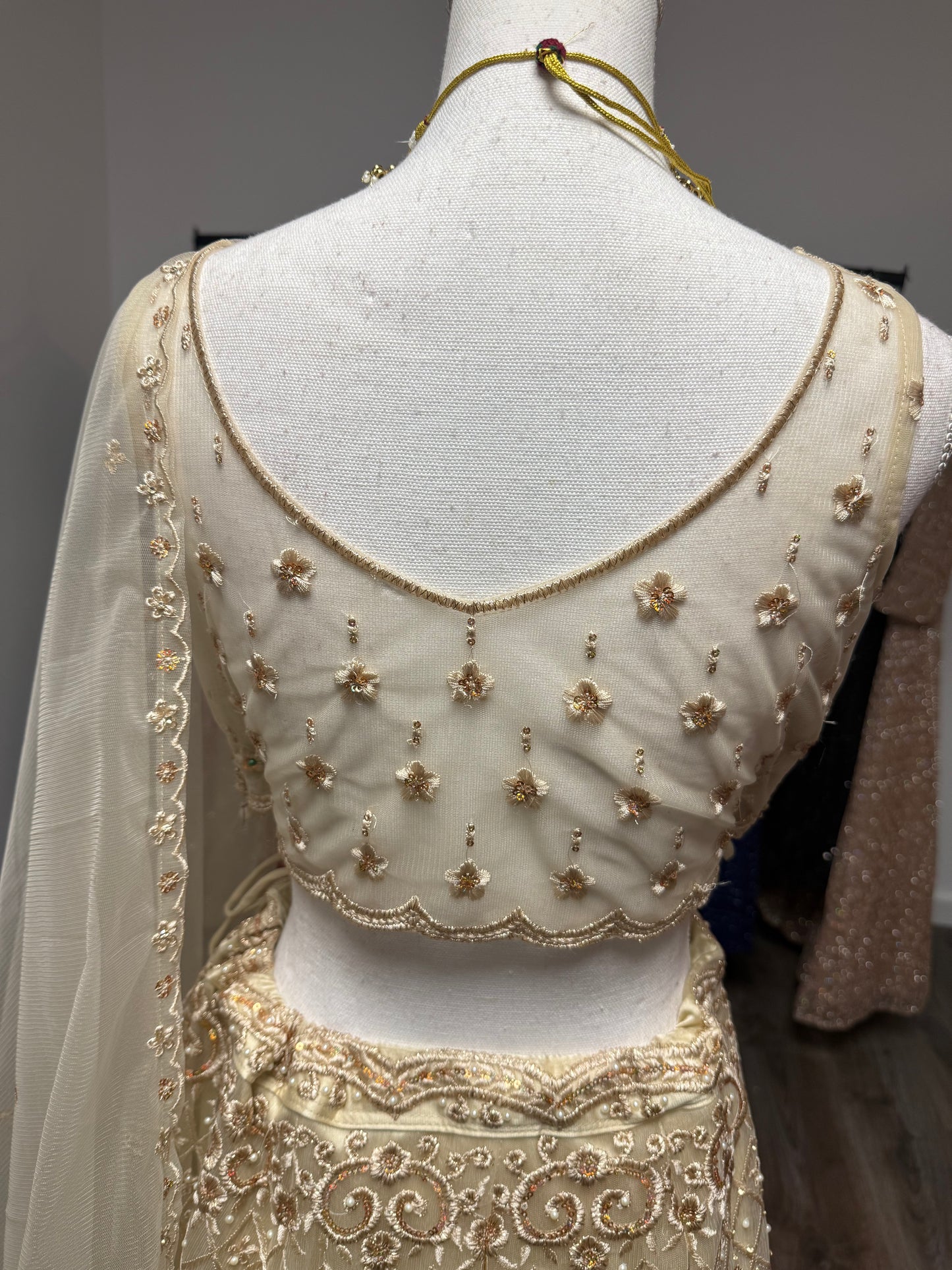 Inaya Fully Stitched Beige