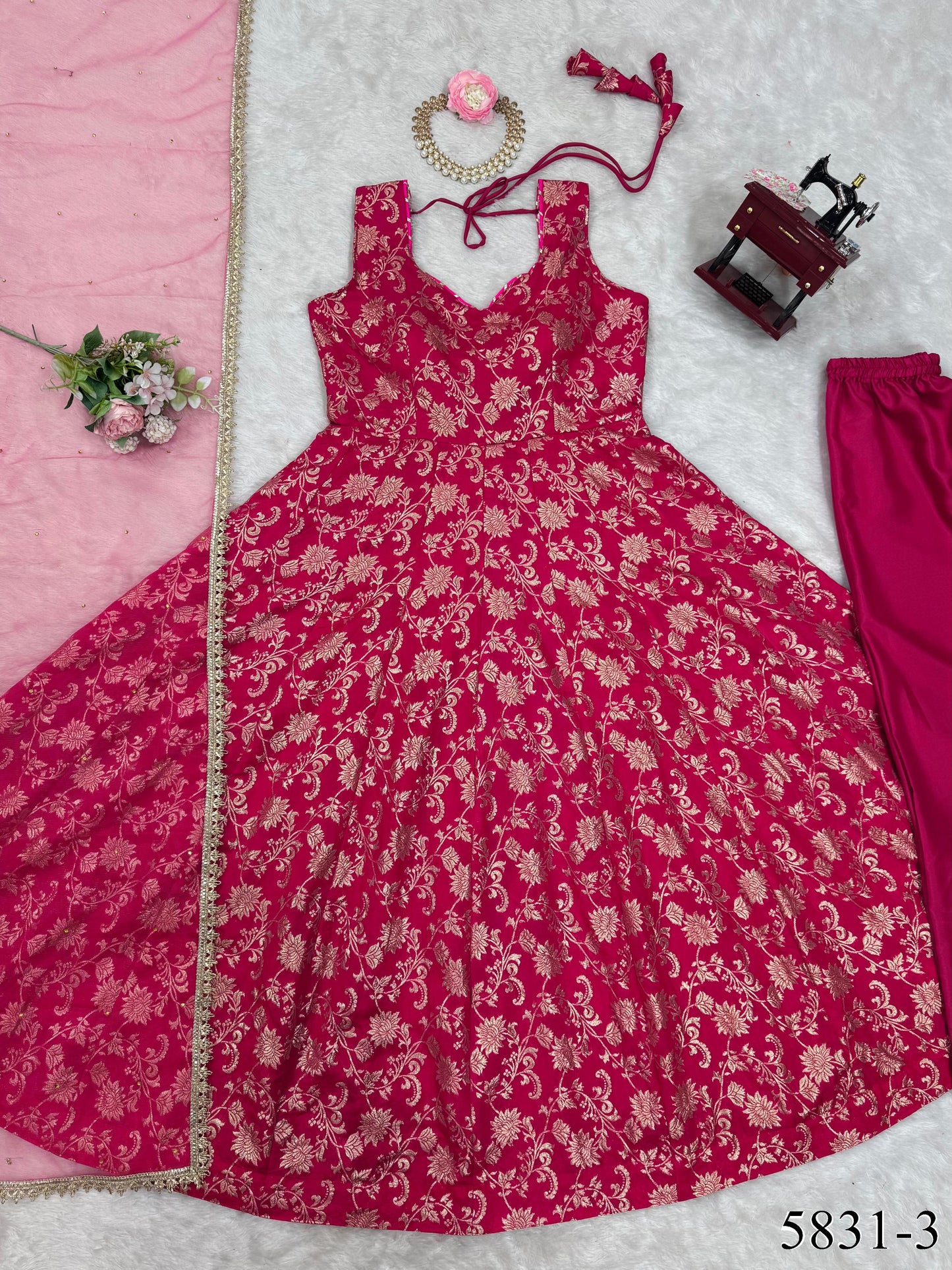 Tara Anarkali Red