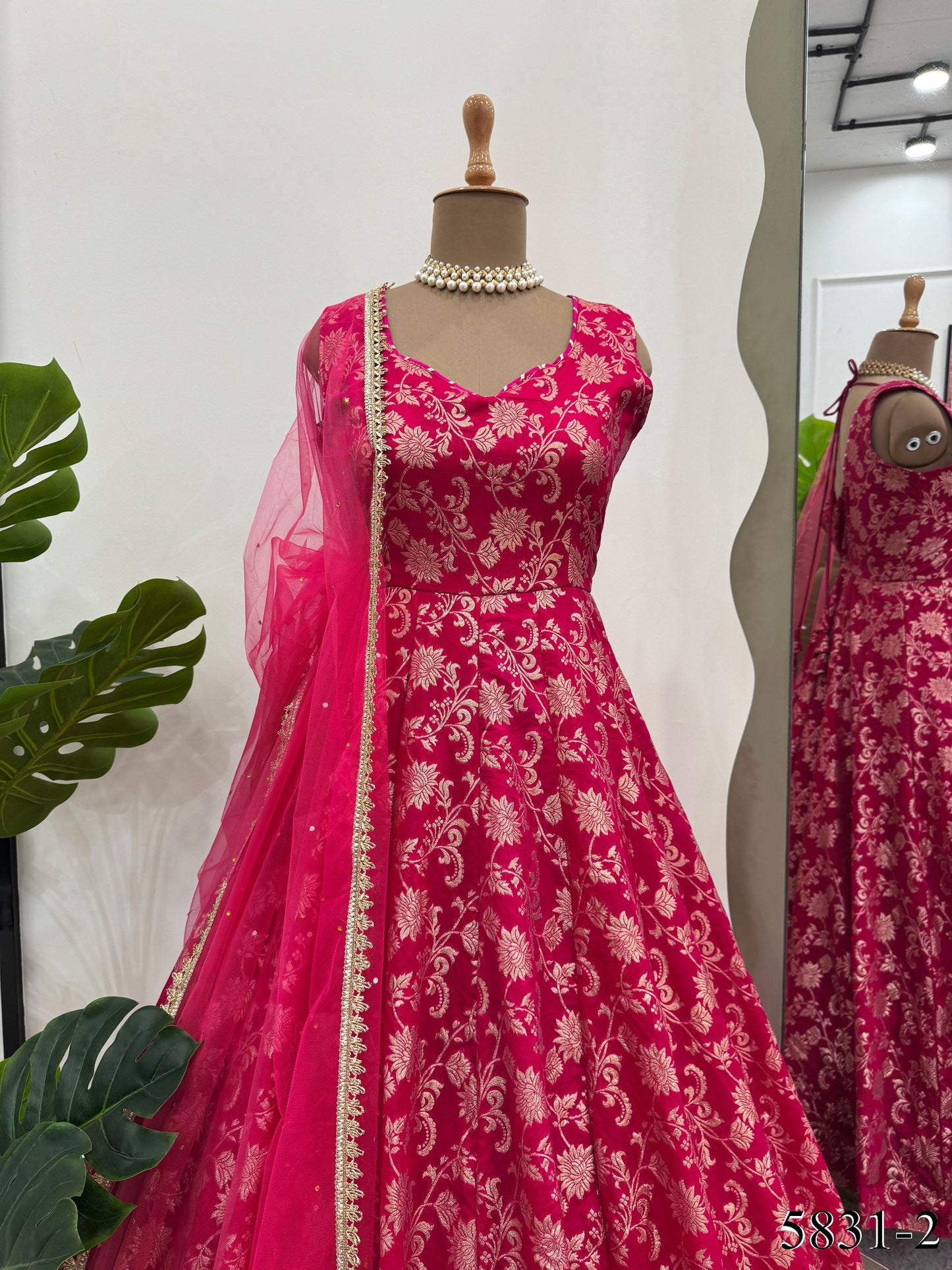 Tara Anarkali Red