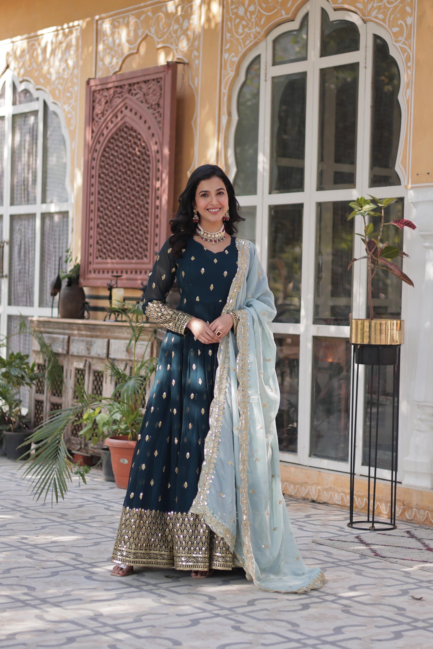 Lumi Anarkali