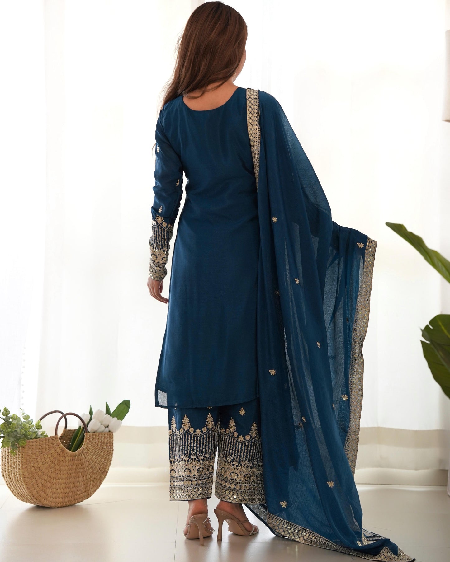 Nira Salwar