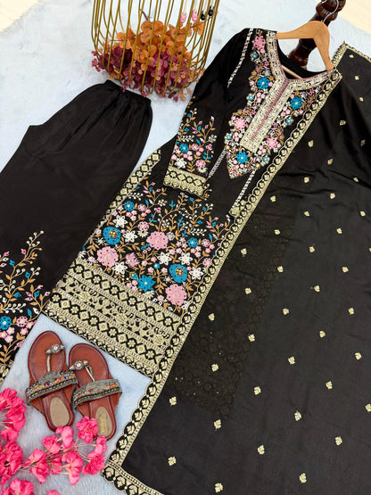 Mumtaz Sharara Black
