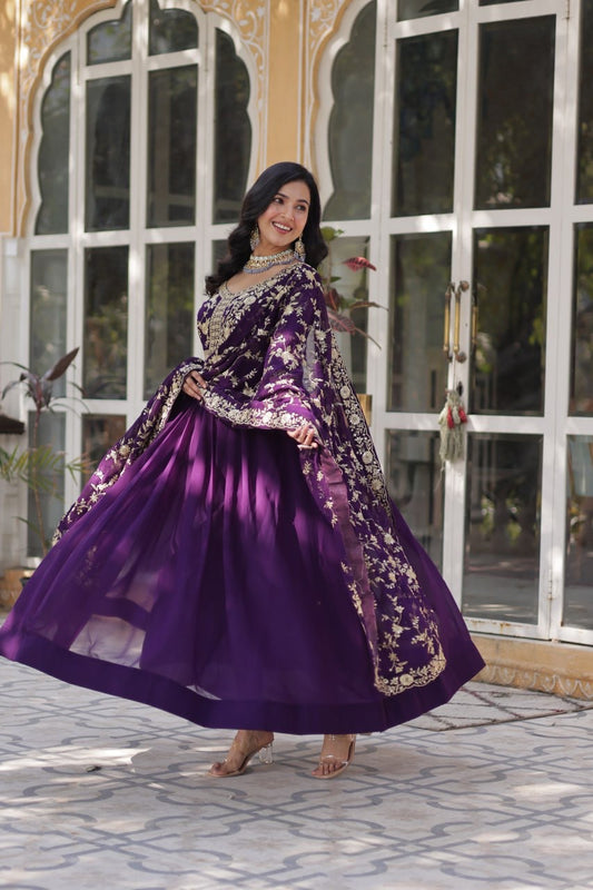 Nyra Anarkali