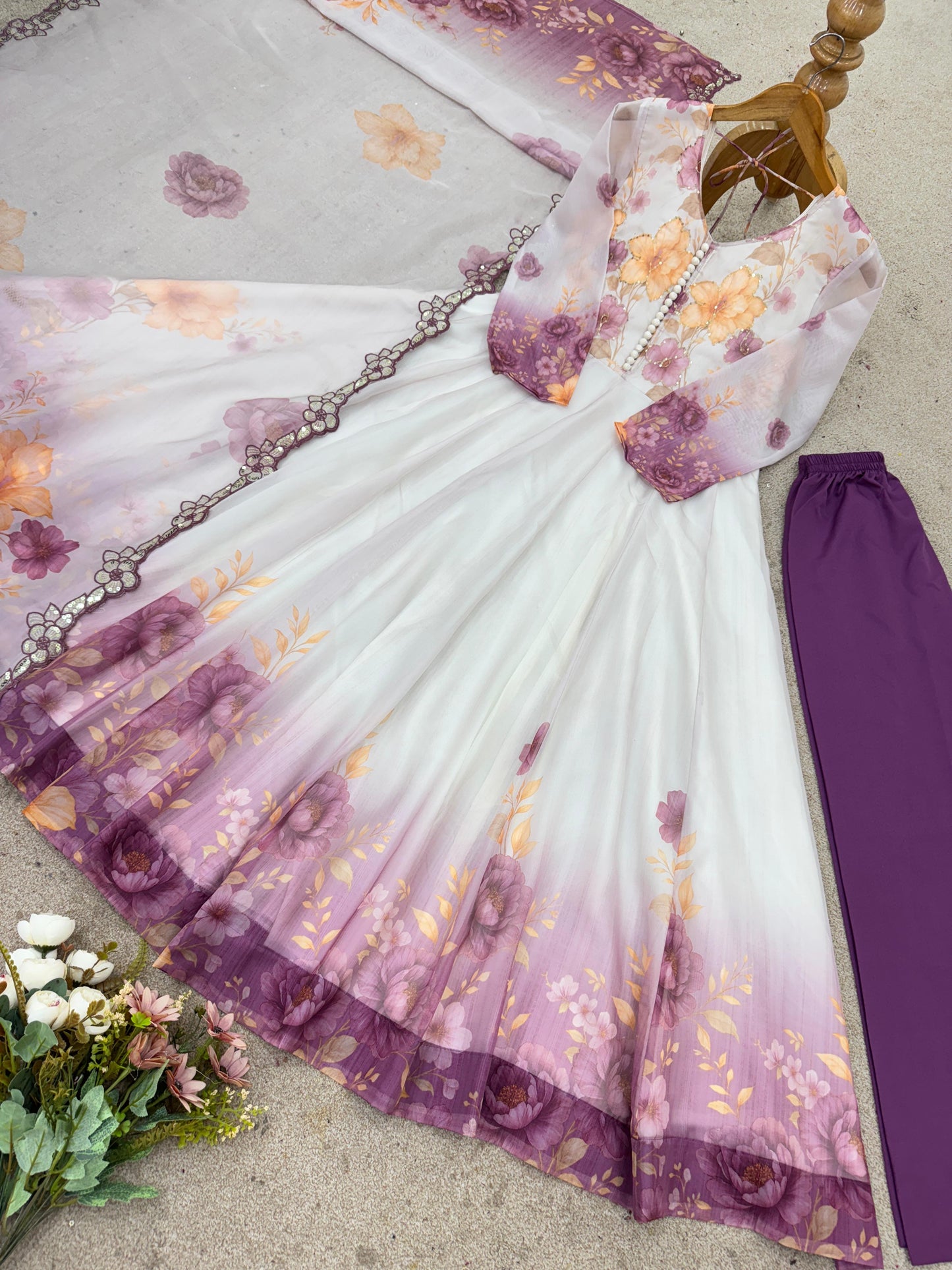 Nisma Anarkali White