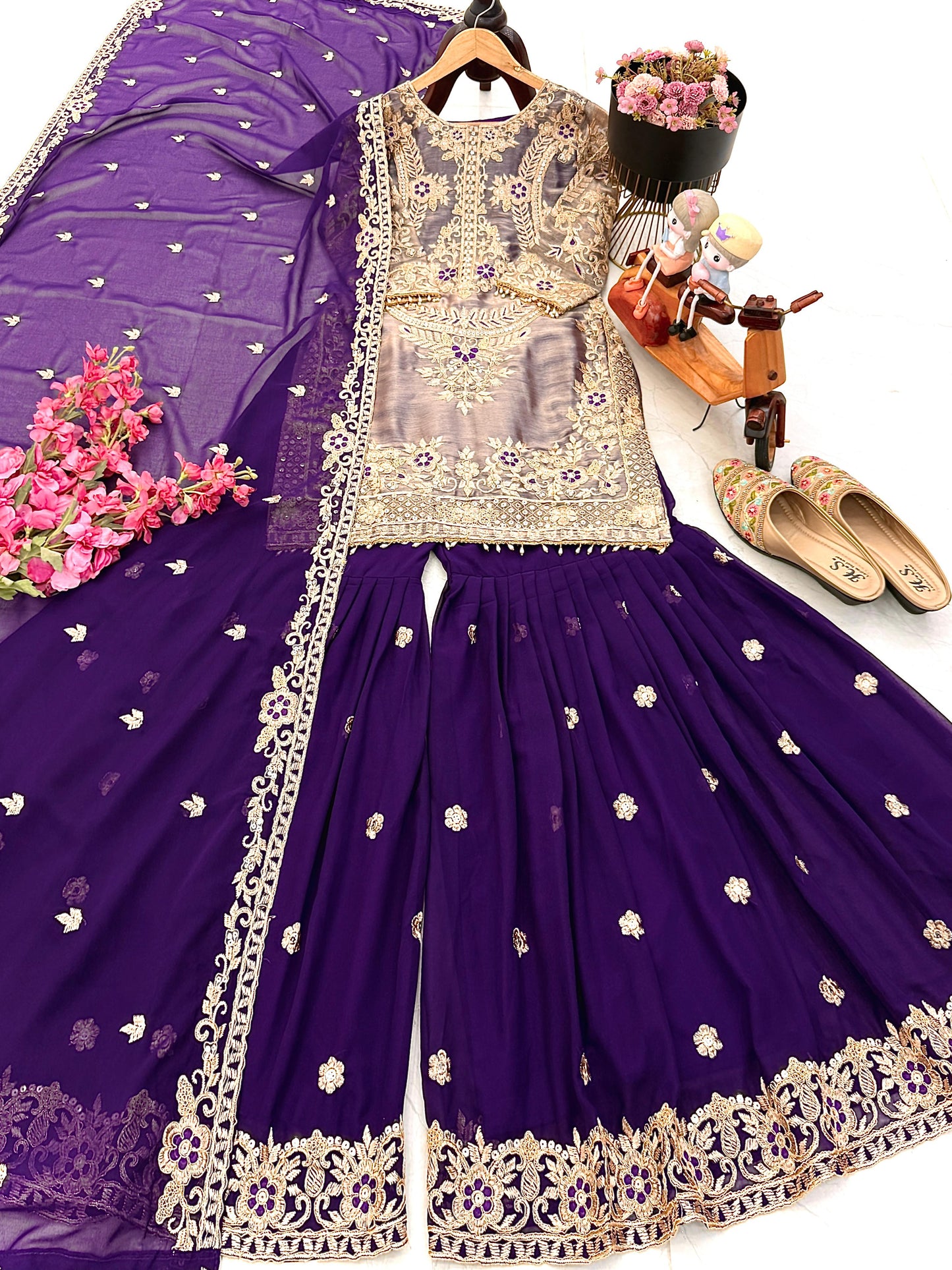 Anika Sharara Violet