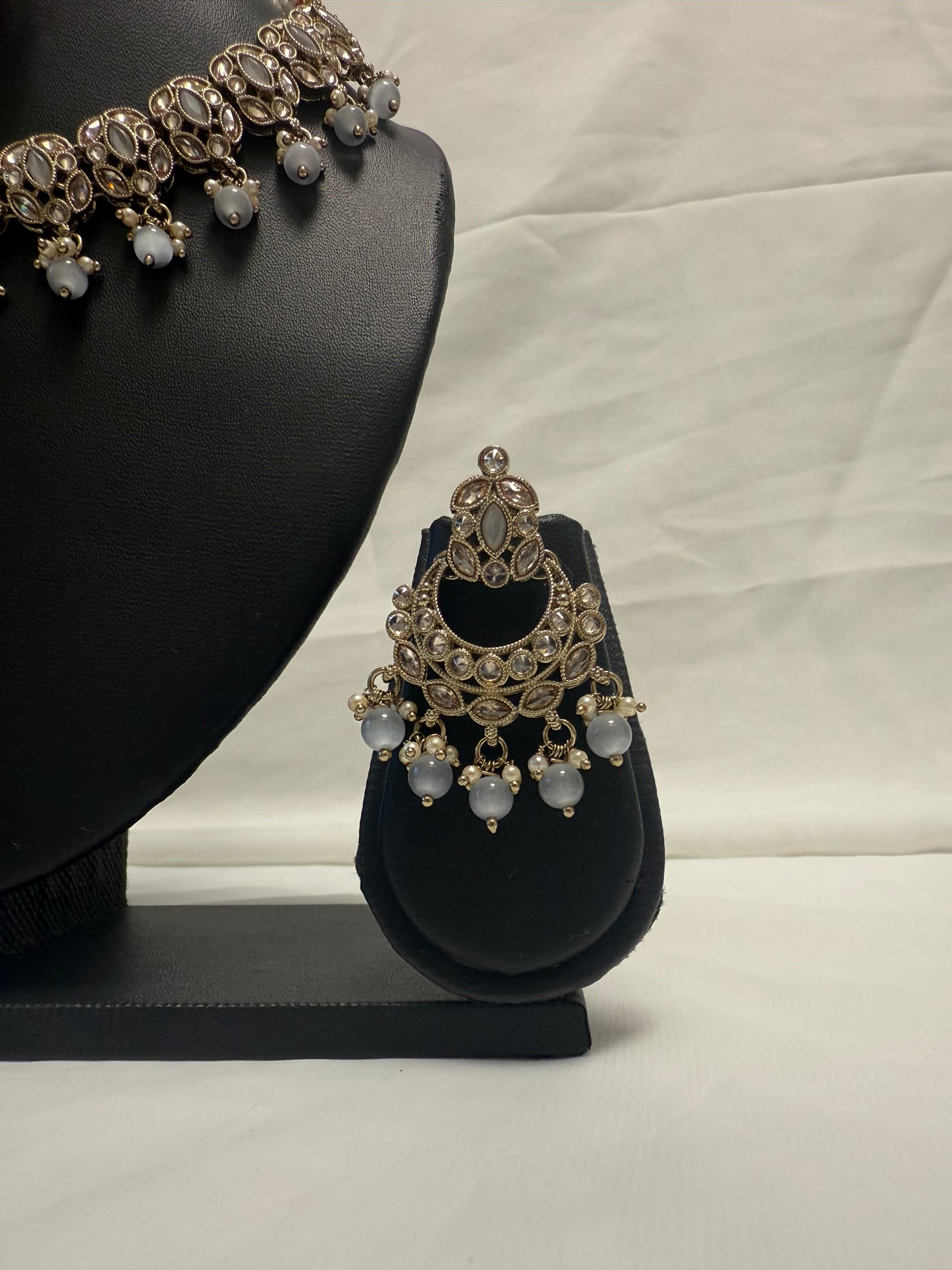 Grey Party Necklace 37