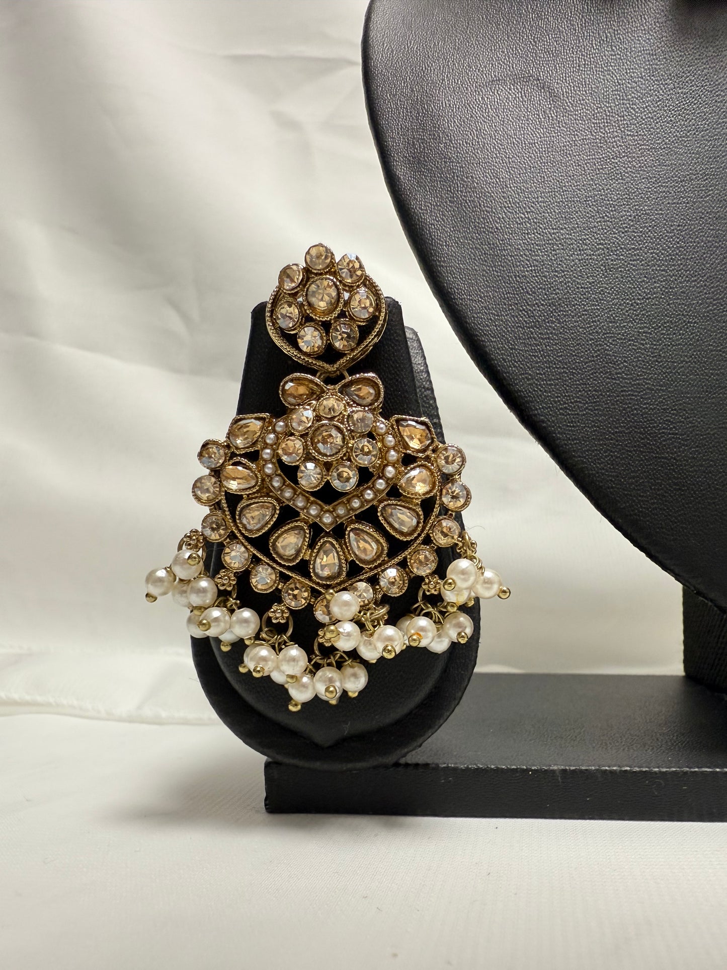 Gold Party Necklace 09