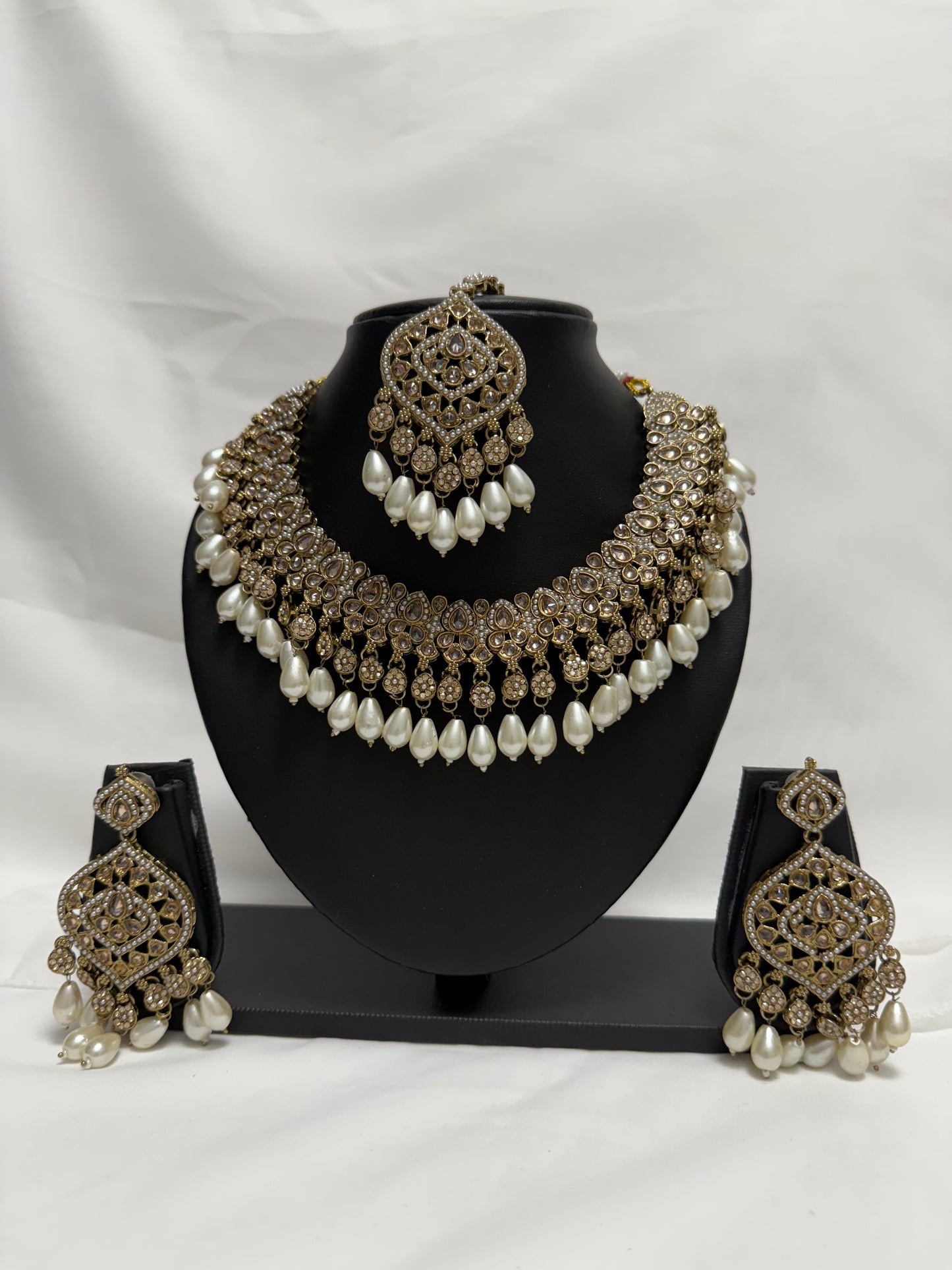 Gold Party Necklace 61