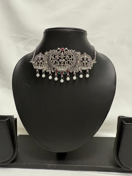 Silver Party Necklace 39