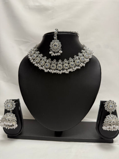 Silver Party Necklace 41