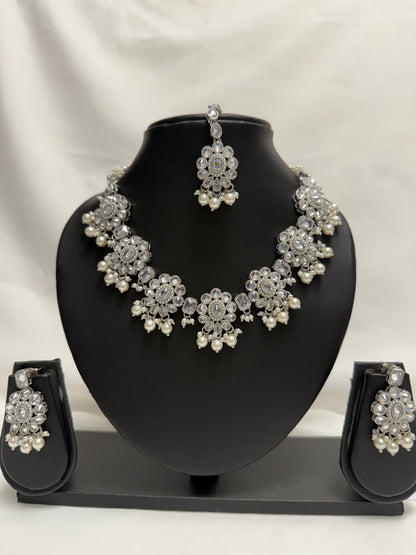 Silver Party Necklace 56