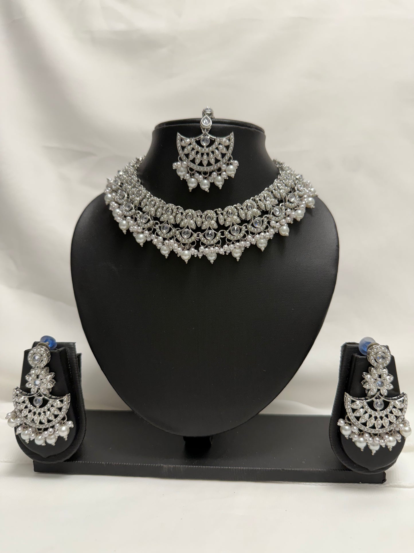 Silver Party Necklace 62