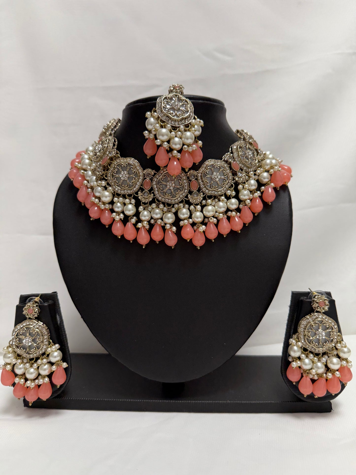 Rose Party Necklace 81