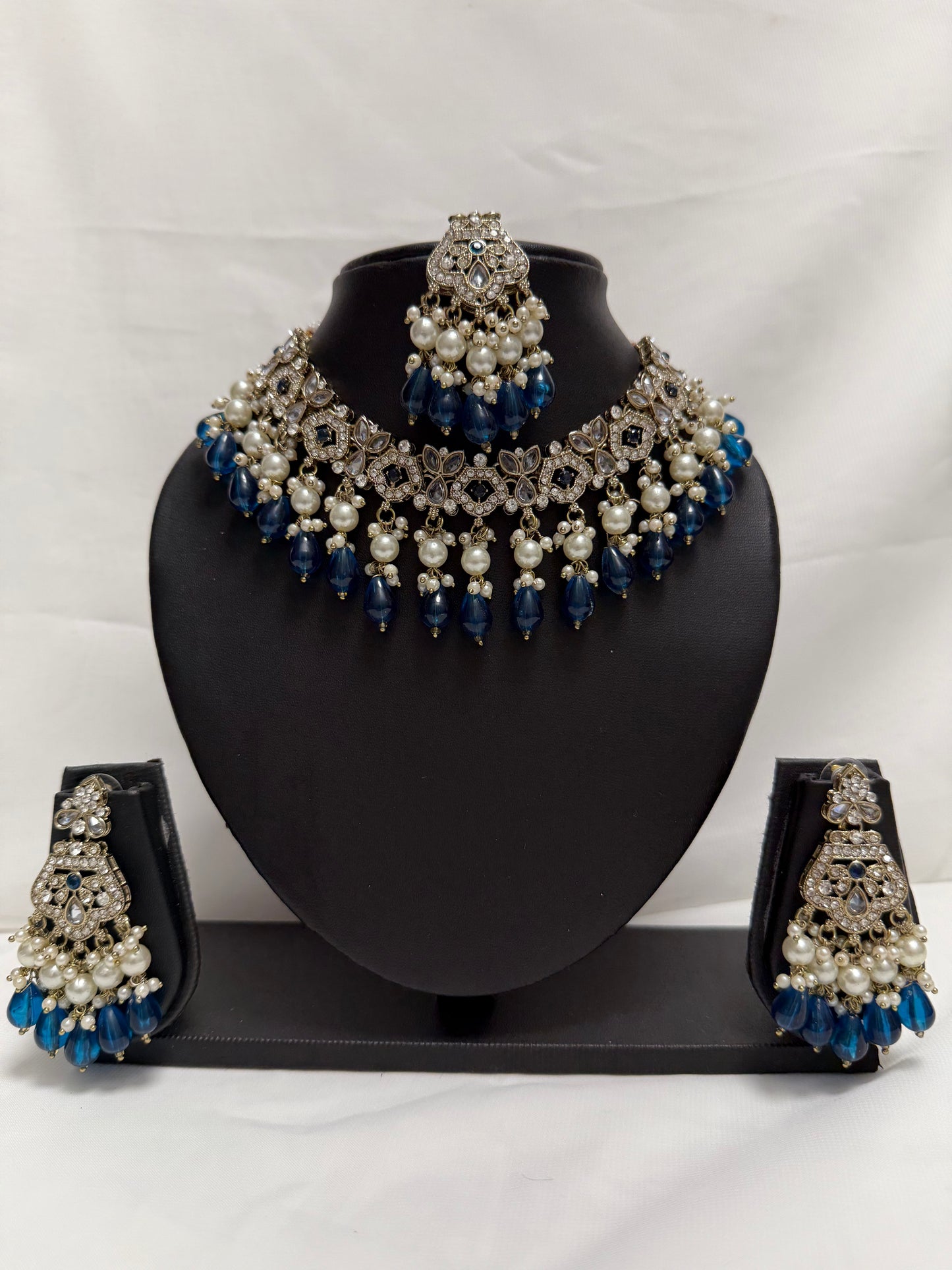 Blue Party Necklace 43