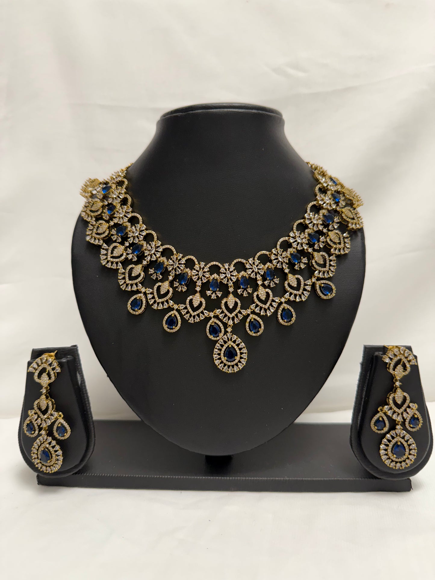 Blue Party Necklace 28