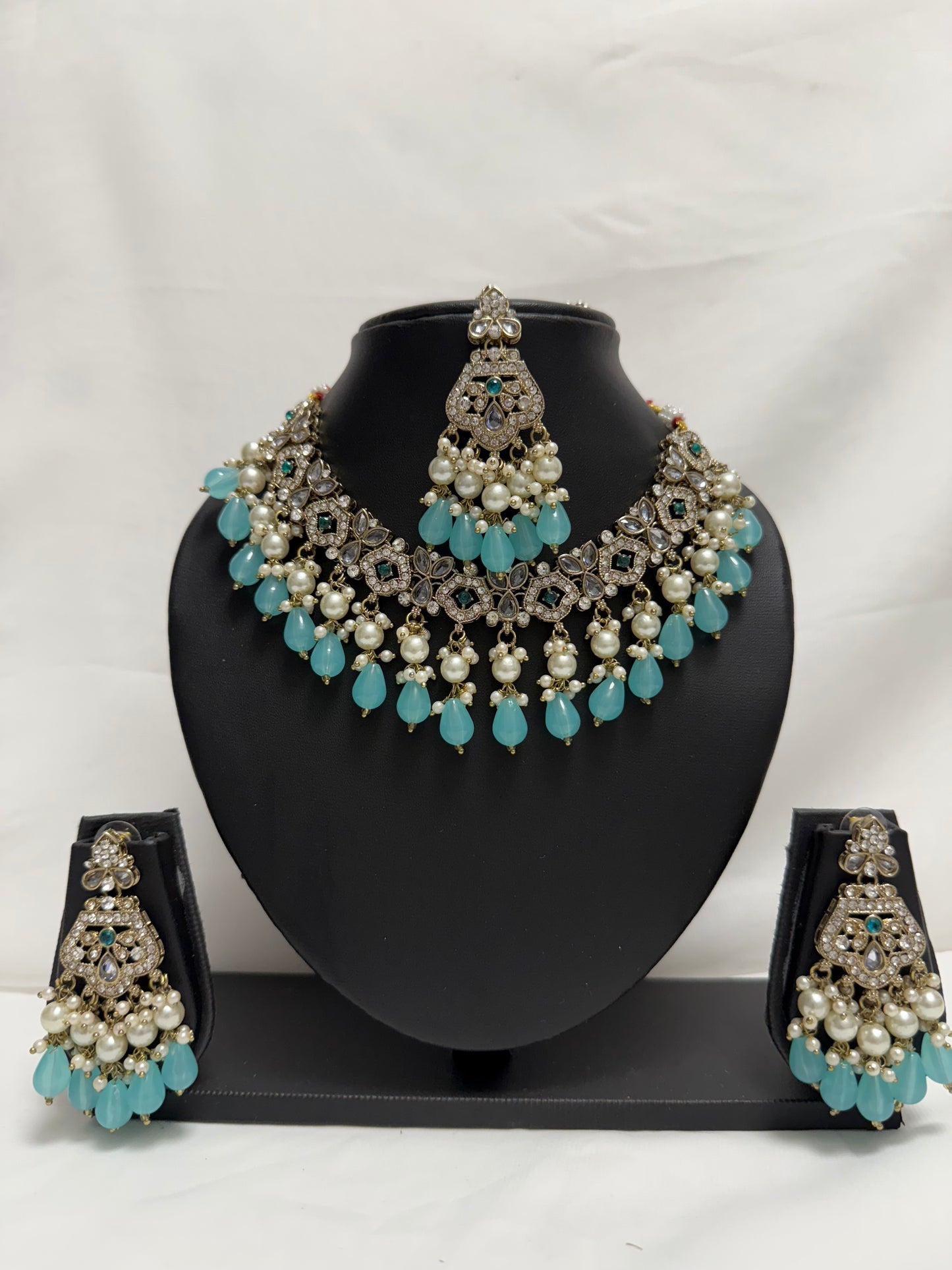 Blue Party Necklace 98