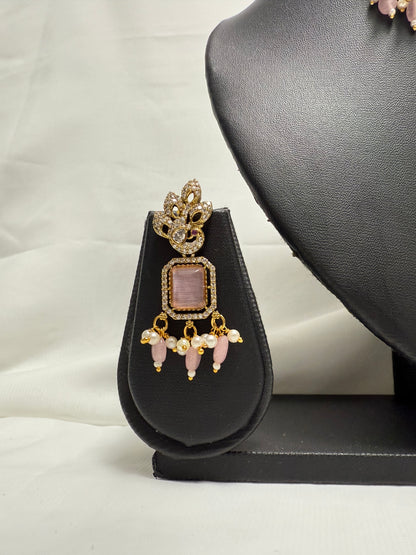 Rose Traditional Choker 112