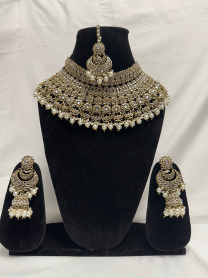 Gold Party Necklace 159