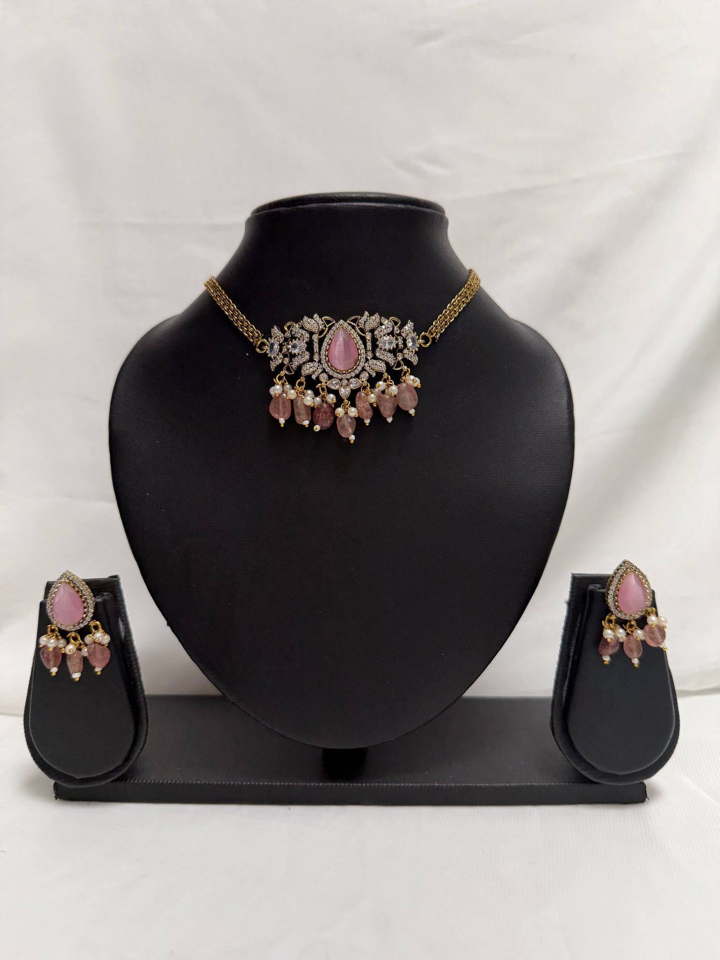 Rose Traditional Choker 90