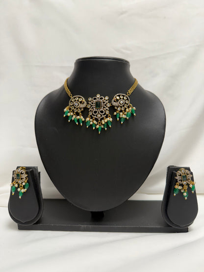 Green Traditional Choker 114