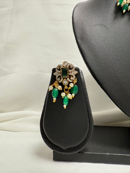 Green Traditional Choker 114