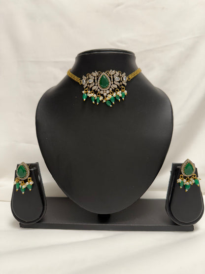 Green Traditional Choker 146
