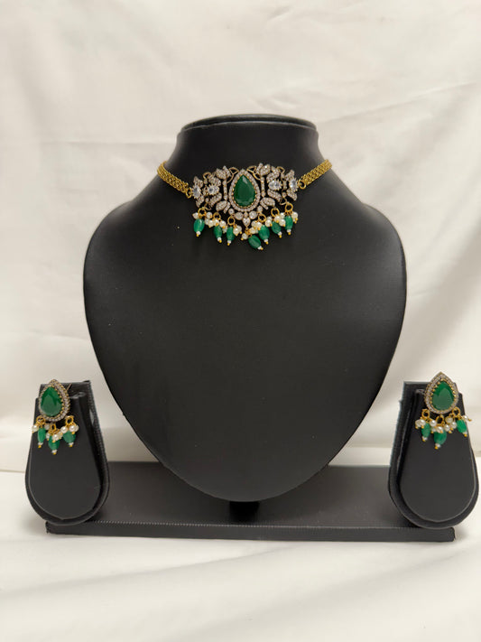 Green Traditional Choker 146