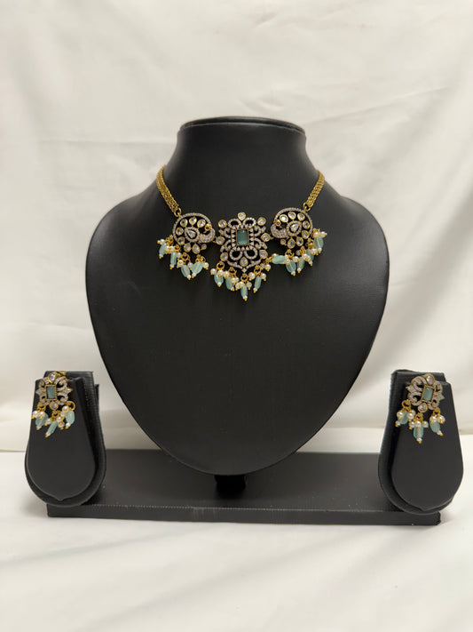 Green Traditional Choker 145