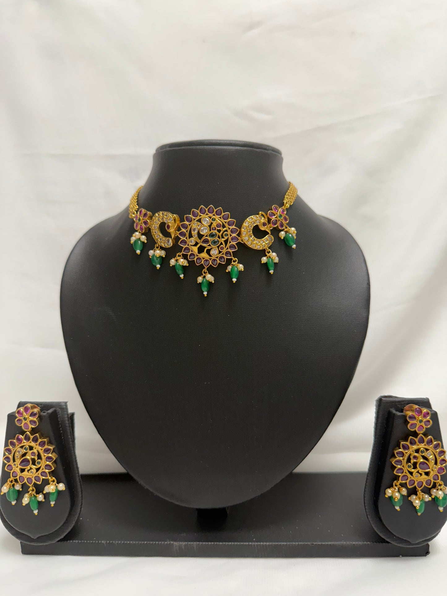 Purple Traditional Choker 140