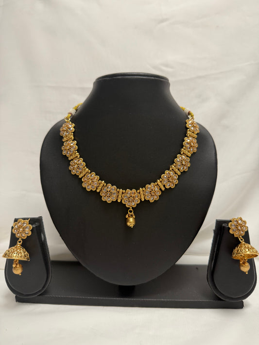 Gold Traditional Necklace 101