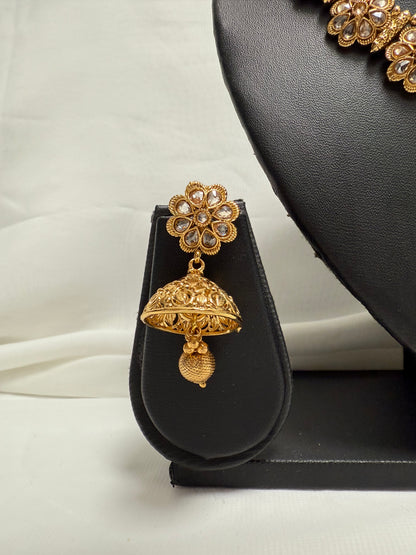 Gold Traditional Necklace 101