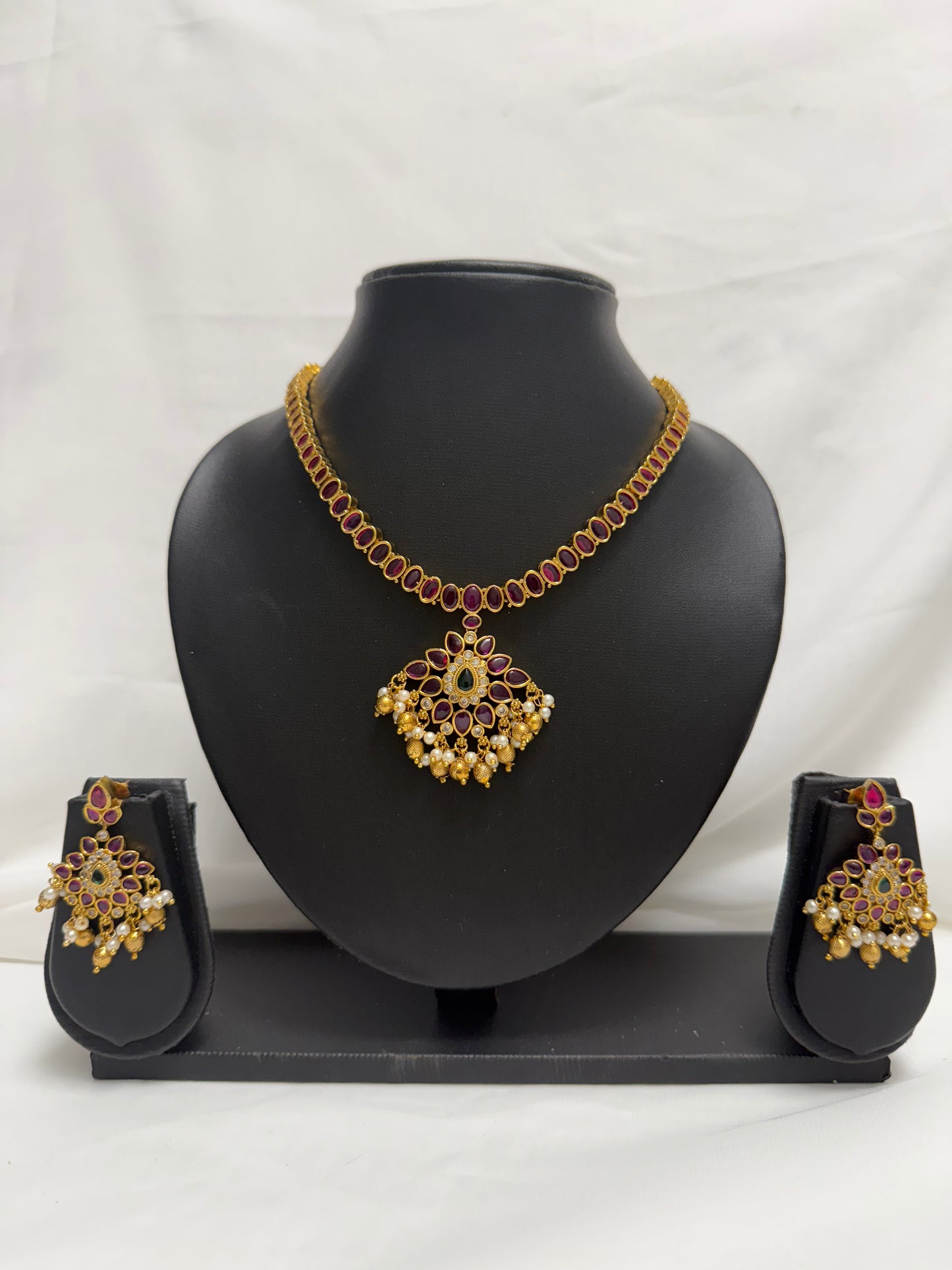 Gold Traditional Necklace 138