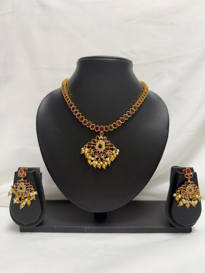 Gold Traditional Necklace 138