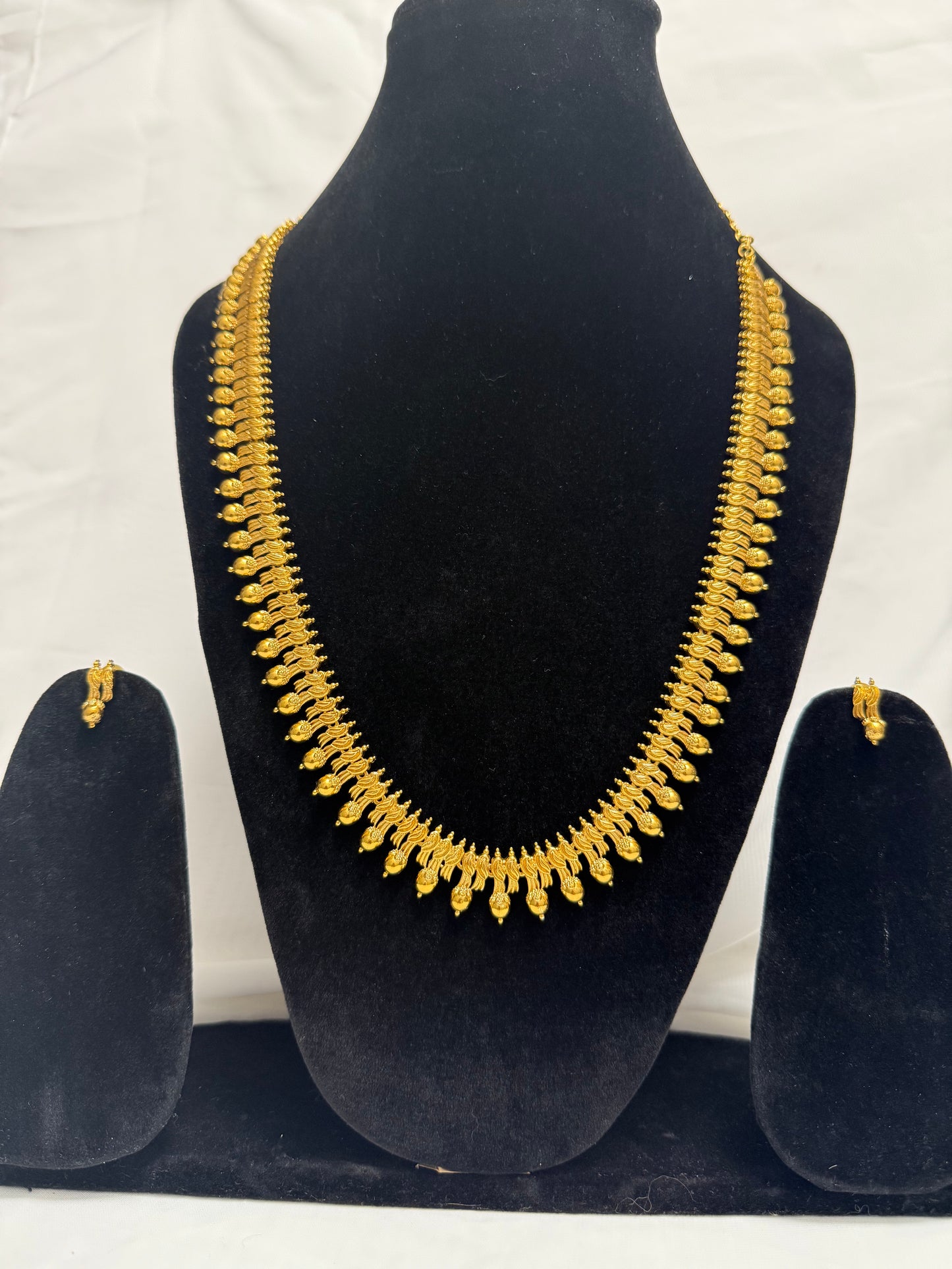 Gold Traditional Necklace 52