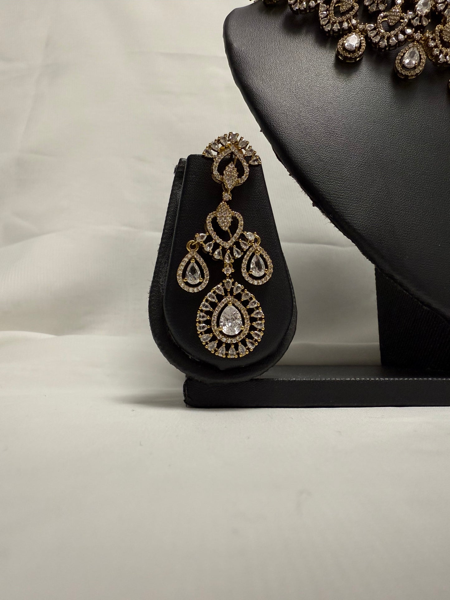 Gold Party Necklace 21