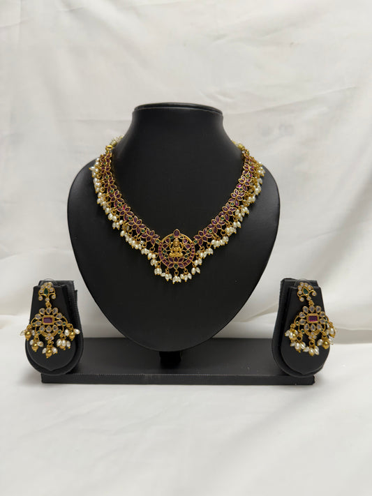 Gold Traditional Necklace 19