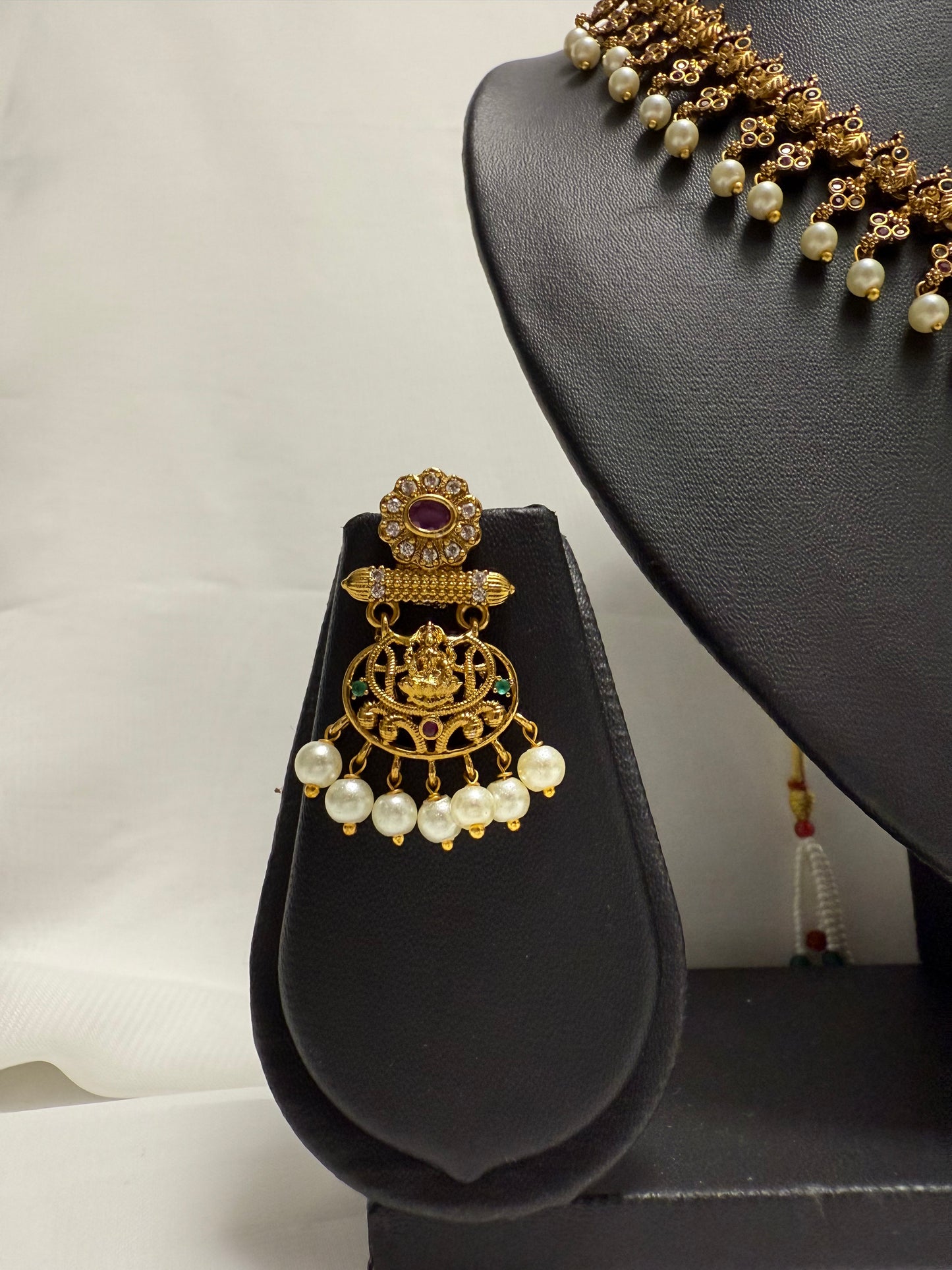 Gold Traditional Necklace 50